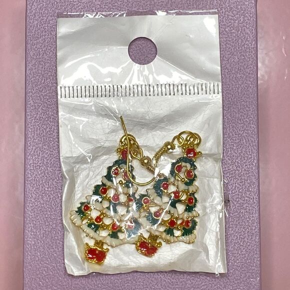 💛 Gold Tone Christmas Tree Hook Earrings - Picture 1 of 4